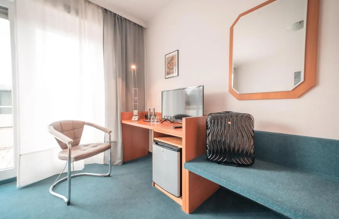 Airport Lounge Hotel Duesseldorf-1
