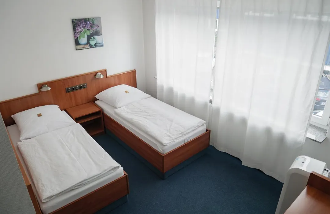 Airport Lounge Hotel Duesseldorf-1